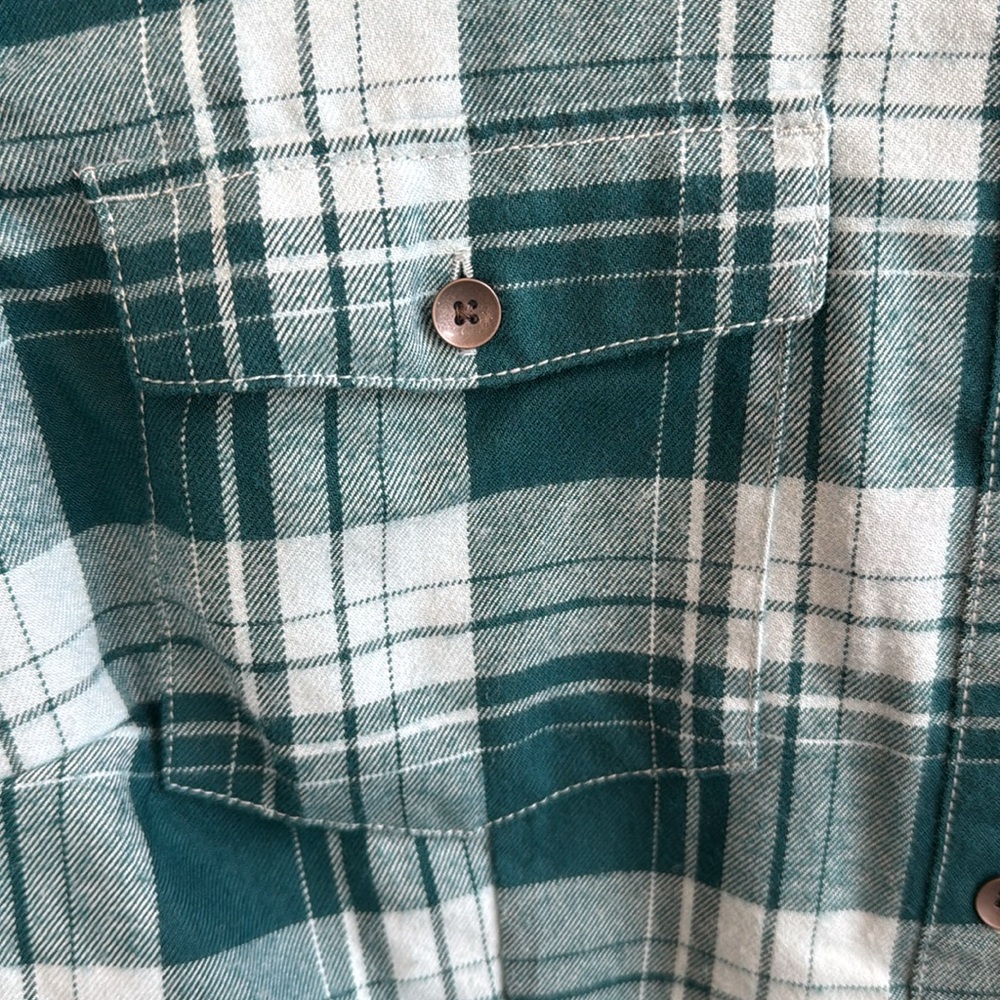Eddie Bauer flannel medium teal plaid - Picture 4 of 4